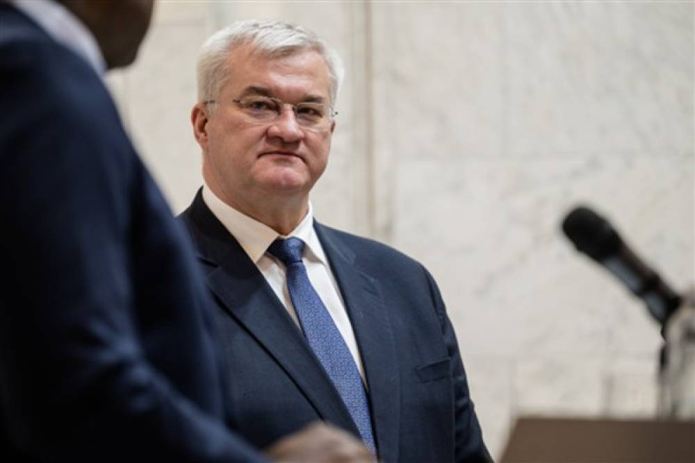 Sybiha: Rusya, Kiev'in kombine ısı ve elektrik santrallerinden birine saldırı d&uuml;zenledi