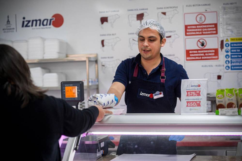 Ödemiş Et Entegre Tesisi’nde günde 120 büyükbaş hayvan işleniyor