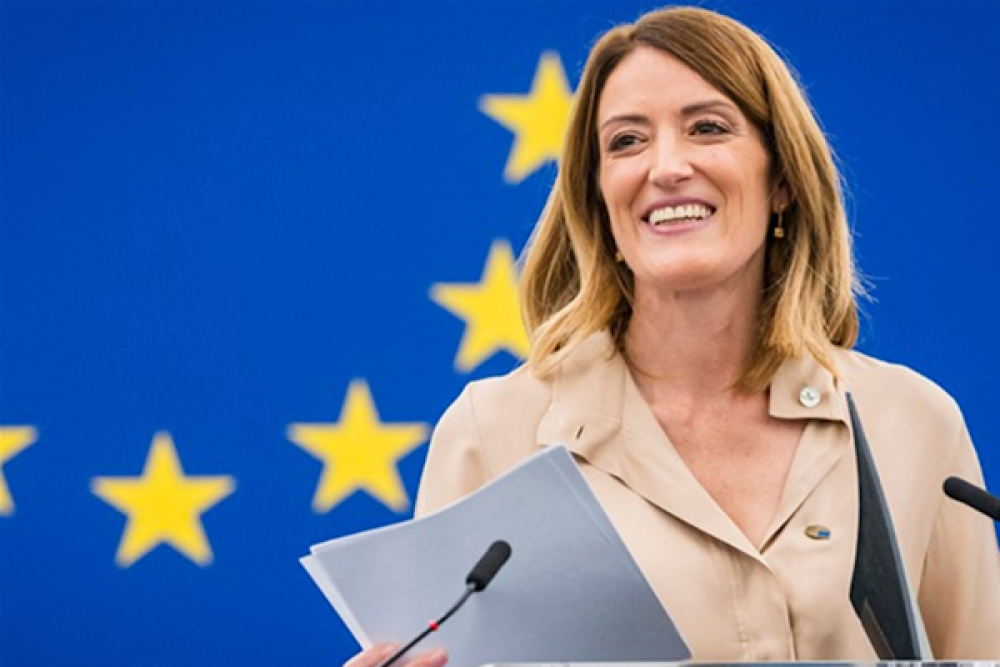  Metsola&rsquo;dan Japonya Başbakanı Sanae'ye tebrik