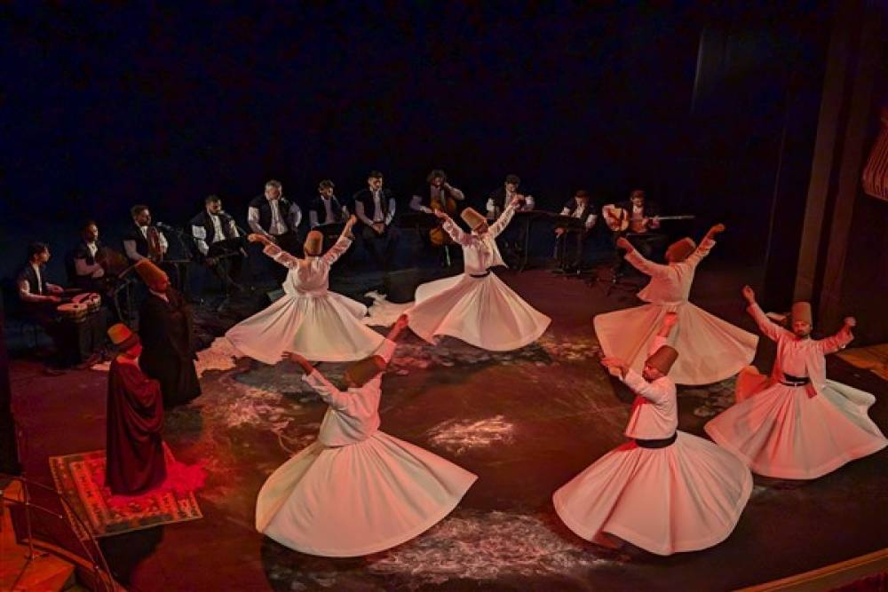 Türk Tasavvuf Musikisi ve Sema Topluluğu, İngiltere'de sahne aldı