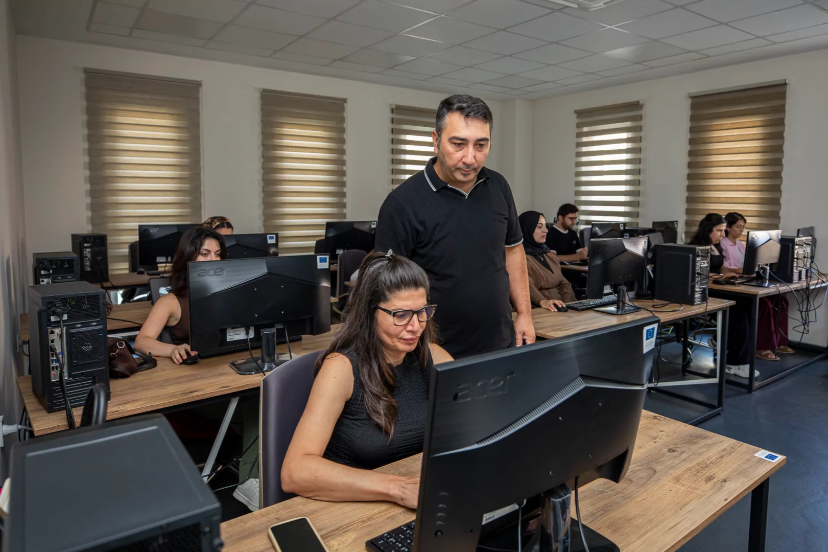 Bilgisayar işletmenliği kursu ile iş arayanlar bir adım &ouml;nde