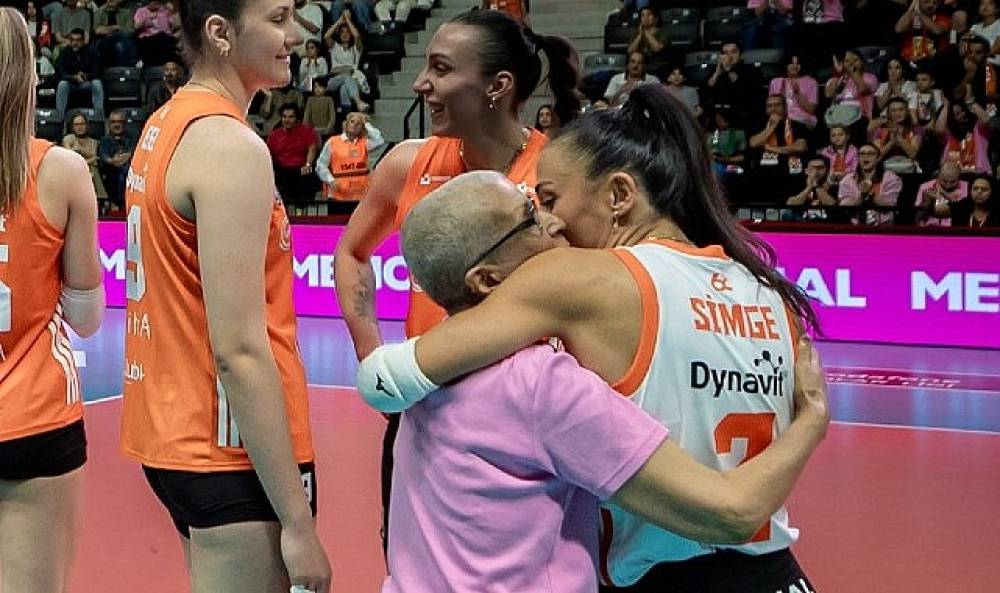 Pembe Trib&uuml;nden T&uuml;m Kadınlara: Kendine Zaman Ayır, Sağlığını İhmal Etme