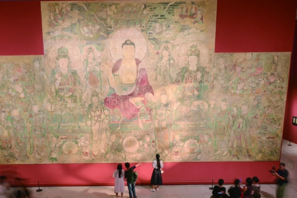 &Ccedil;in&rsquo;in kayıp Buda duvar resmi Beijing&rsquo;de sergileniyor
