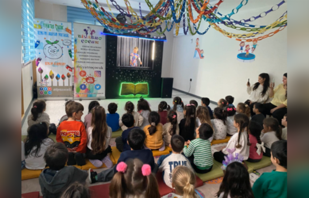 &ldquo;Rengini Arayan Portakal&rdquo; miniklerle buluştu