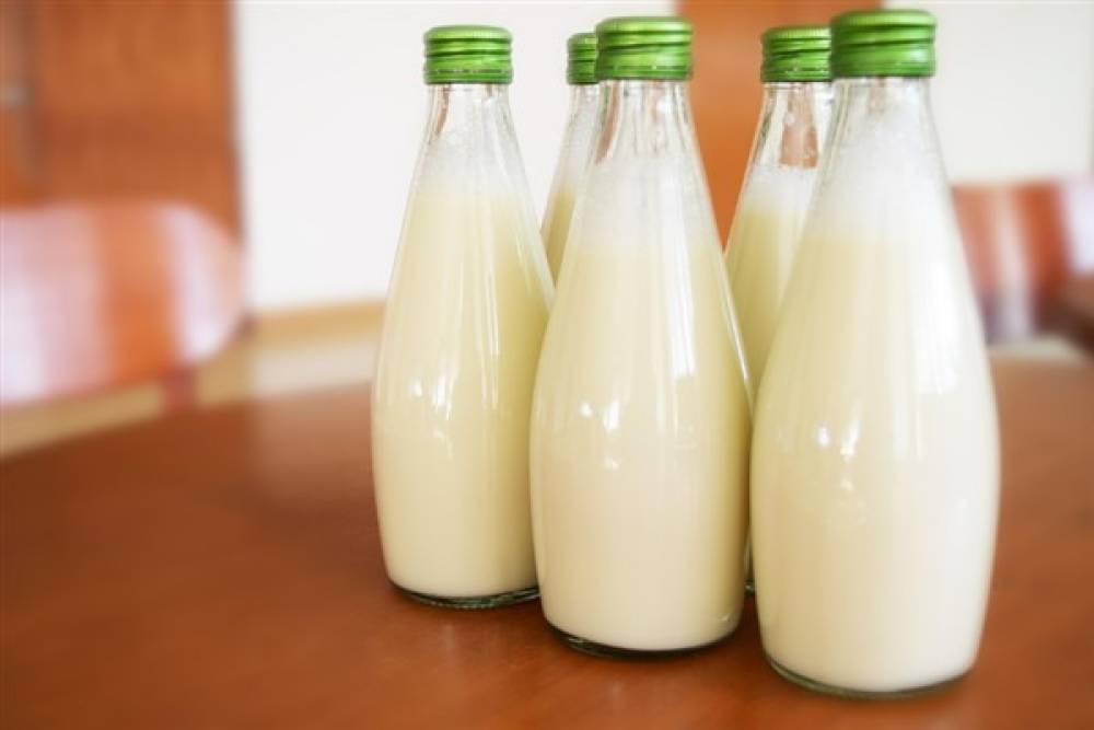 TÜİK - Ticari süt işletmeleri tarafından 999 bin 348 ton inek sütü toplandı