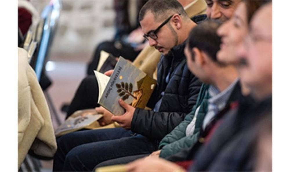 Birbirine tutunan hik&acirc;yeler: Ardı&ccedil; Projesi kitaplaştı