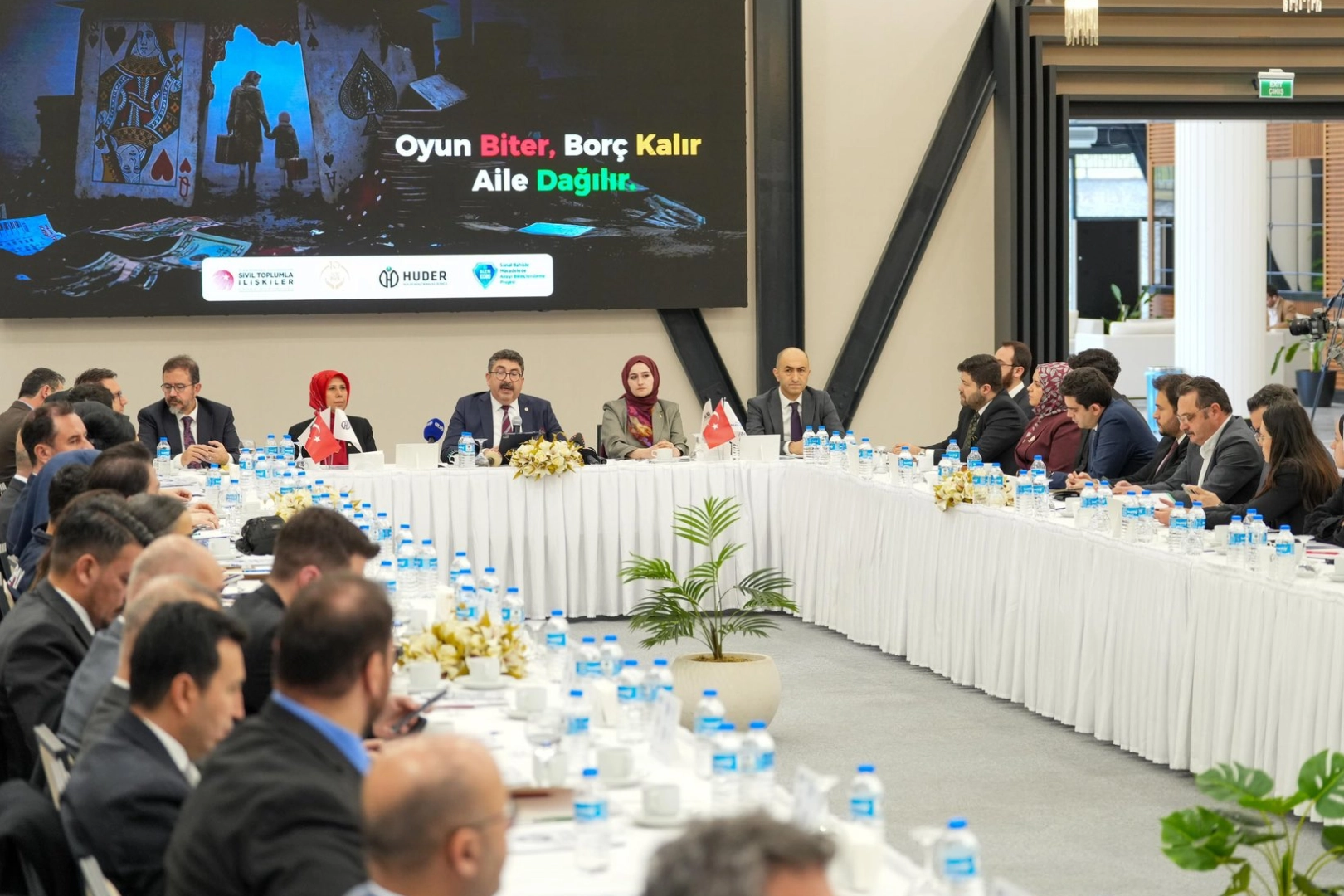 &ldquo;Aileni Koru&rdquo; projesi başlatıldı... Sanal bahisle m&uuml;cadele seferberliği