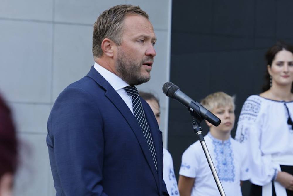 Tsahkna: Estonya-Fransa ilişkilerini g&uuml;&ccedil;lendiren diplomatlarımıza teşekk&uuml;r ediyorum