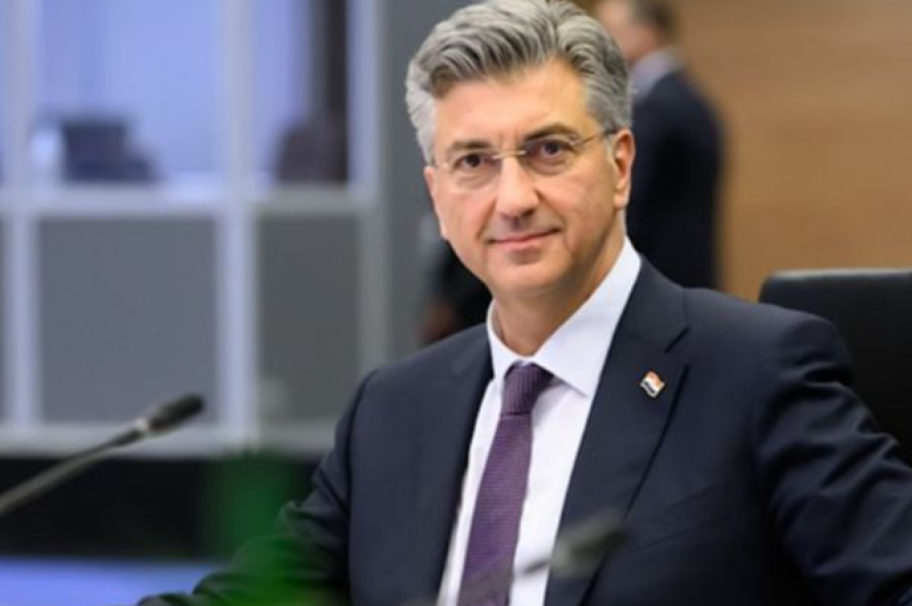 Plenkovic: S&ouml;z verdiklerimizi Sisak ve b&ouml;lgesi i&ccedil;in hayata ge&ccedil;iriyoruz