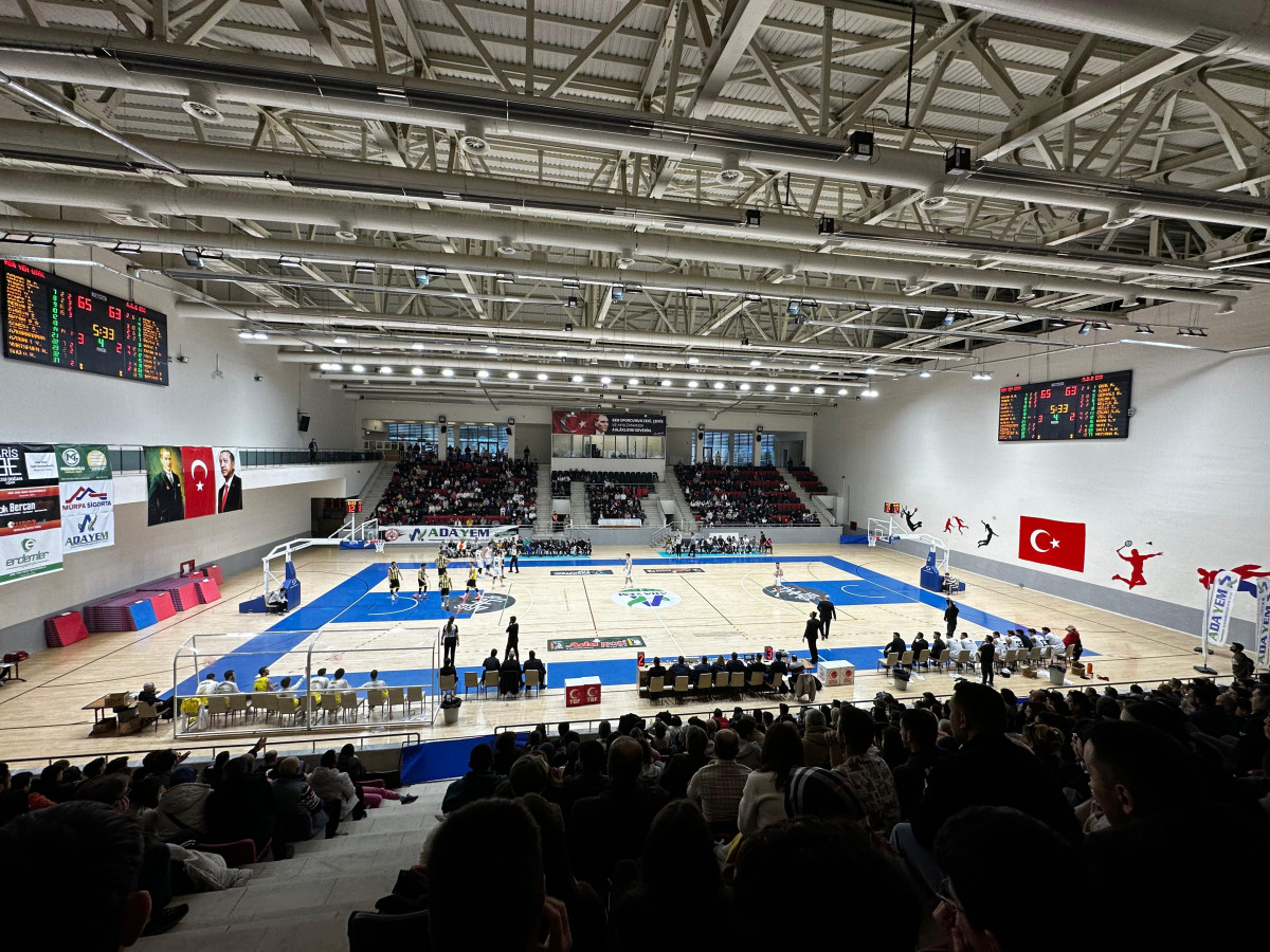 ADA YEM UŞAK BASKETBOL - A.B.B. EGOSPOR Karşılaşması Heyecanı